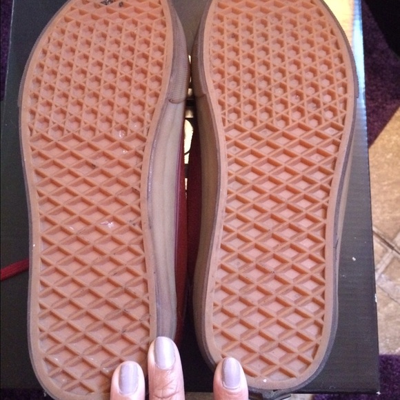 Vans - Picture 3 of 4