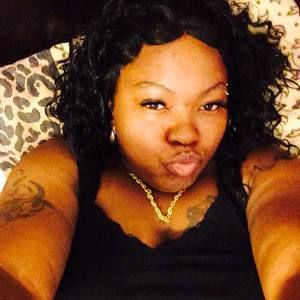 Meet your Posher, Candyce