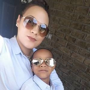 Meet your Posher, Annalise