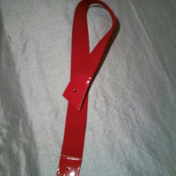 Vibrant Red Belt - Picture 3 of 4