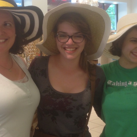 Meet your Posher, Sarah-jane - Picture 1 of 1