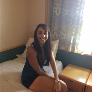 Meet your Posher, Dana