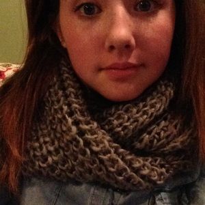 Meet your Posher, Sierra