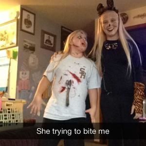 Meet your Posher, Macie