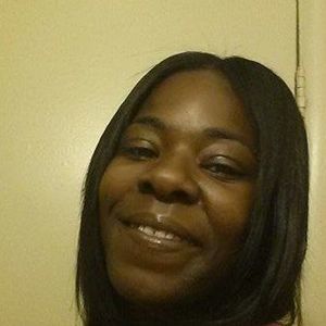 Meet your Posher, Adrienne