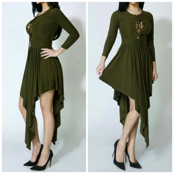 🎉HP🎉 NEW: V-Cut Skater Dress - Picture 2 of 3