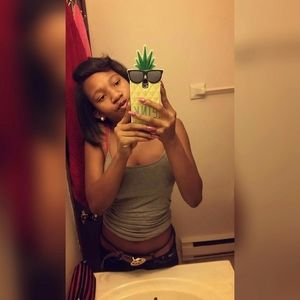 Meet your Posher, Andrea