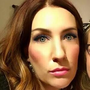 Meet your Posher, Cassandra