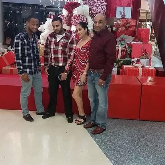 Meet your Posher, Damaris - Picture 1 of 1