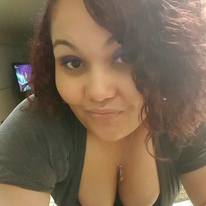 Meet your Posher, Karissa