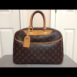 Auth. LOUIS VUITTON Deauville Handbag