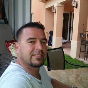 Meet your Posher, Javier