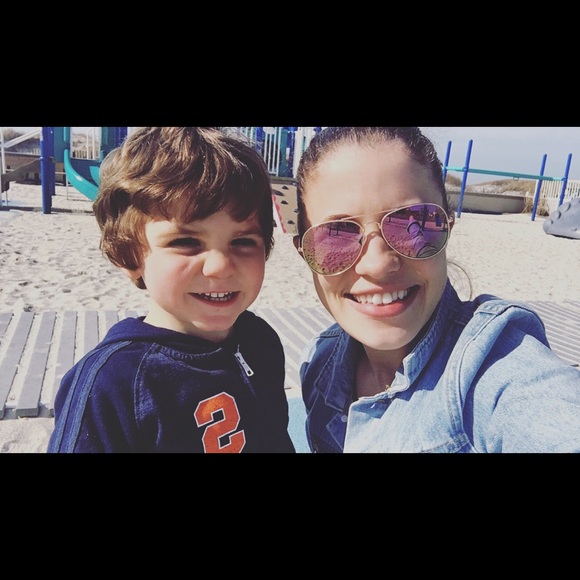 Meet your Posher, Emily - Picture 5 of 5