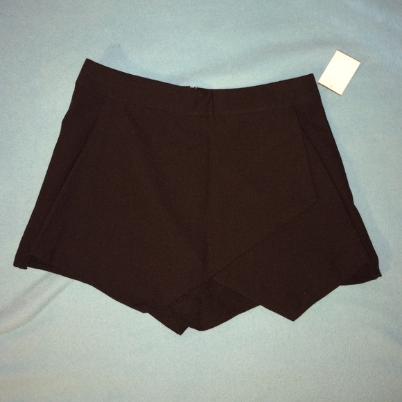 Cute Black Skirt/Shorts (Skort)