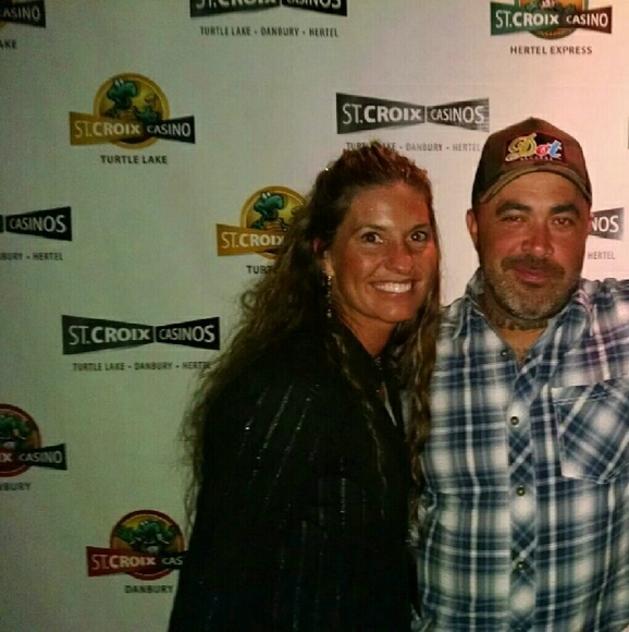 Meet your Posher, Shannon - Picture 2 of 2