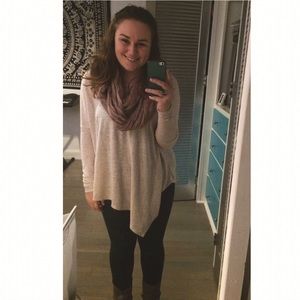 Meet your Posher, Aly