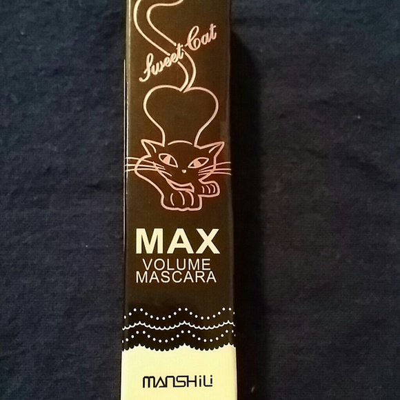 Mascara - Picture 4 of 4