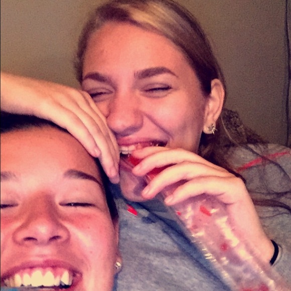 Meet your Posher, Taylor - Picture 1 of 1