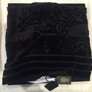 BALMAIN x H&M scarf