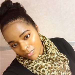 Meet your Posher, Shannon