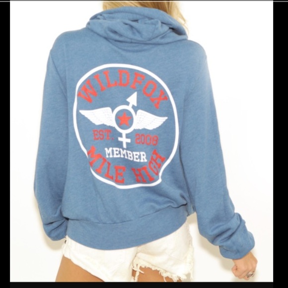 Wildfox Tops - 💥20% off bundles💥 NWT Wildfox Mile High Hoodie