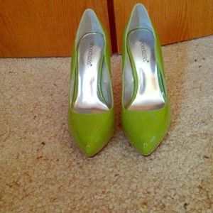 Green pumps
