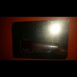 Never used Victorias Secret self tan tinted lotion
