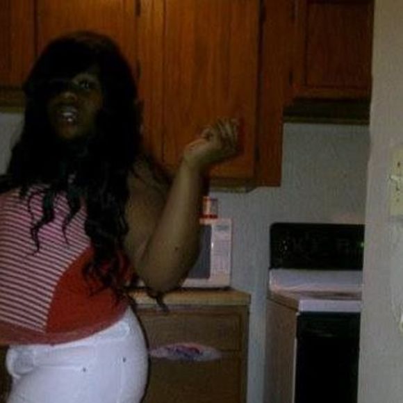Meet your Posher, Denisha
