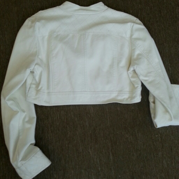 👏👏WoW HP👏👏 Cream Leather Jacket - Picture 2 of 4