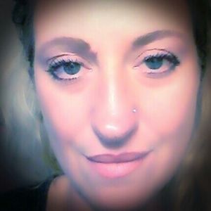 Meet your Posher, Laurie