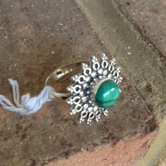 3.36 CTS NATURAL GREEN MALACHITE PILOT STONE RING - Picture 2 of 4