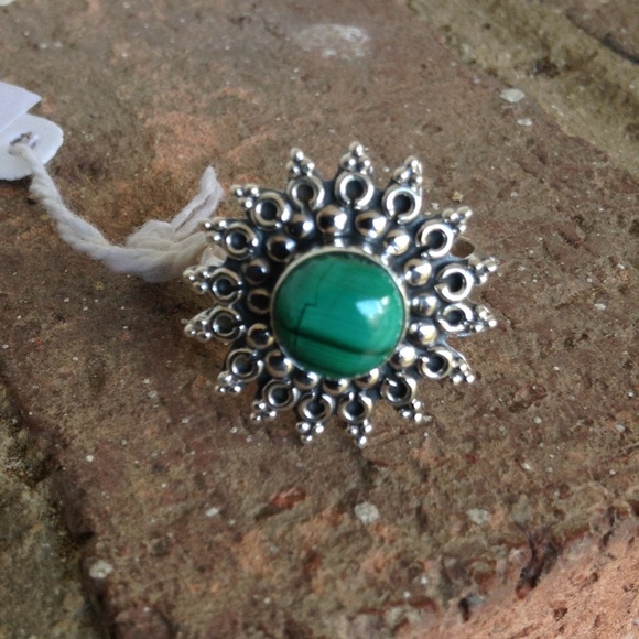 3.36 CTS NATURAL GREEN MALACHITE PILOT STONE RING - Picture 3 of 4