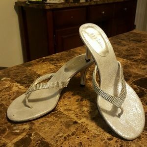 Size 9.5 Silver strapless sandal