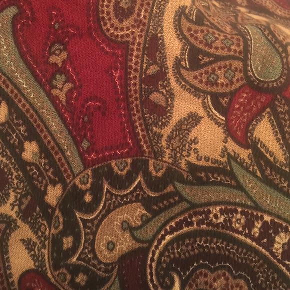 Dress. DONATED TO FIRE VICTIMS OF LAKE ISSABELLA - Picture 3 of 3