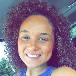 Meet your Posher, Savannah