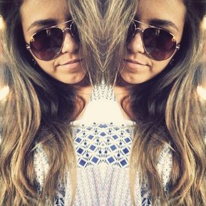 Meet your Posher, Meredith