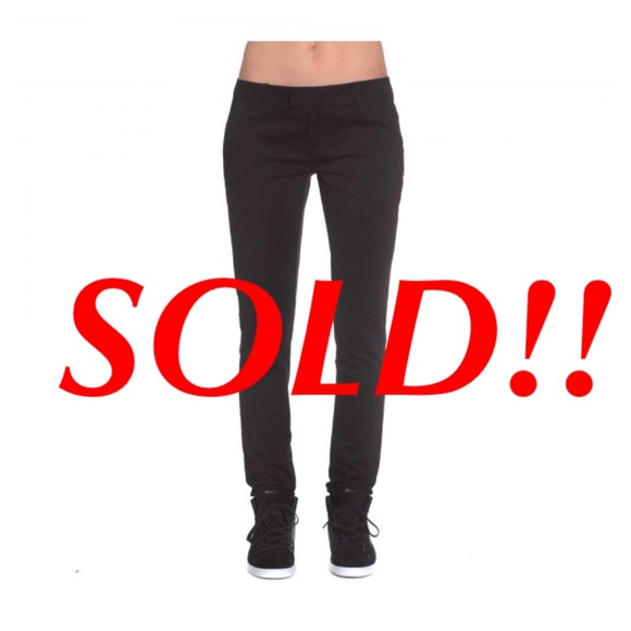 SOLD! NWOT black Volcom skinny pants