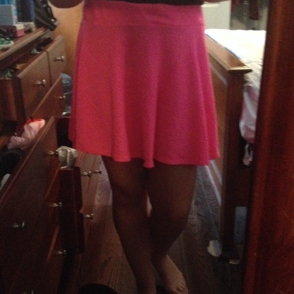 Pink skirt - Picture 2 of 3