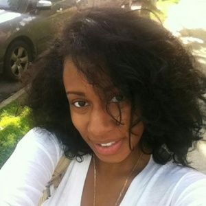 Meet your Posher, Candace