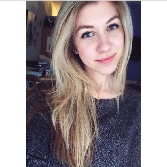 Hello Everyone👋💜 - Picture 3 of 4