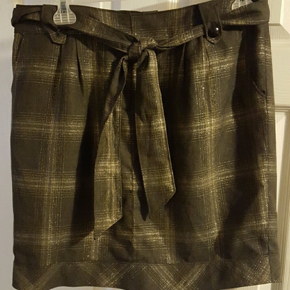 Size 14 Gray and Gold short skirt
