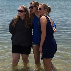 Meet your Posher, Abbie