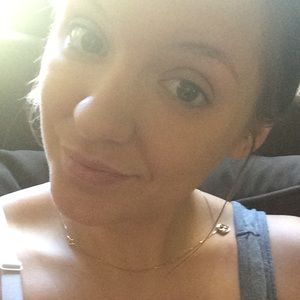 Meet your Posher, Ashlie