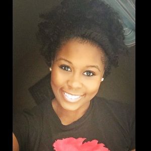 Meet your Posher, Niecey