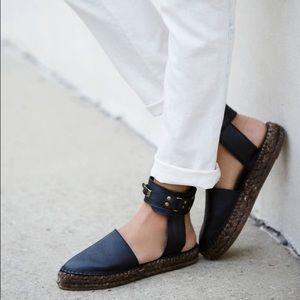 Black free people sandals