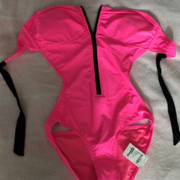 NWT swim suit never put on.