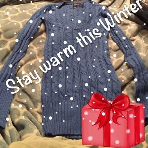 American eagle cable knit sweater