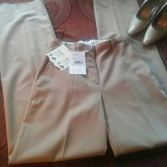 NWT Beautiful MaxMara dress slacks