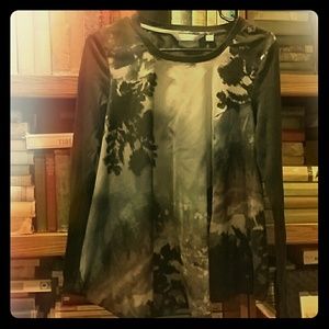 My favorite modern graphic sweater shirt