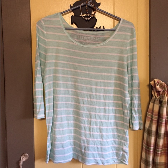 CLOSET CLOSING SALE!!! Aeropostale quarter sleeve